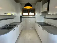 Sale, house, 200m², Rogami, Podgorica - image 6