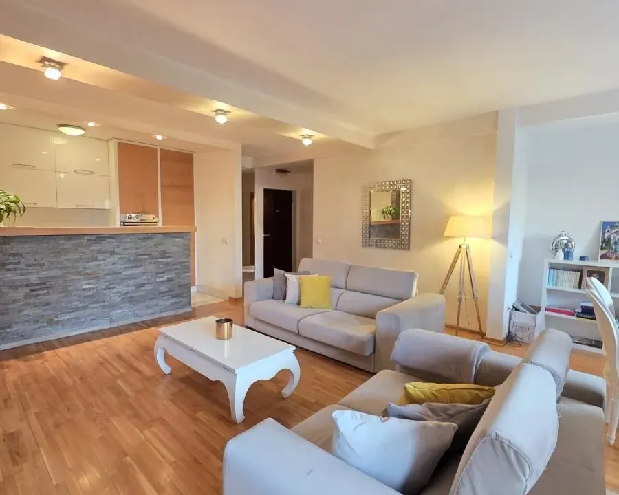 Sale, three bedroom apartment, 82m², Filmski Grad, Beograd