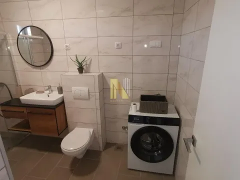 Izdavanje, četvorosoban stan, 131m², Podbara, Novi Sad Sve Podlokacije - image 13