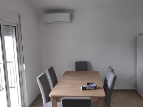 Rent, one bedroom apartment, 72m², Polje, Bar - image 8