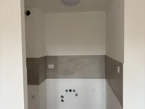 Prodaja, jednosoban stan, 37m², Novi Sad, Srbija - image 2