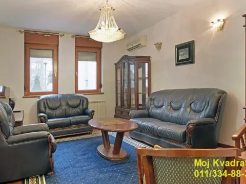 Stan in Vukov Spomenik