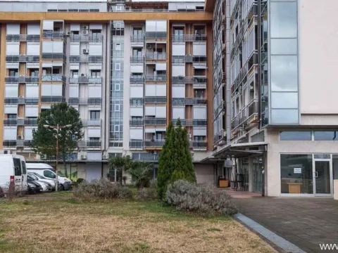 Prodaja, dvosoban stan, 68m², Preko Morače, Podgorica - image 9