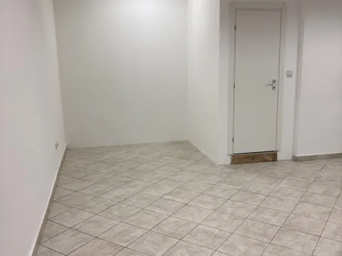 Sale, office space, 31m², Pobrežje, Podgorica - image 4