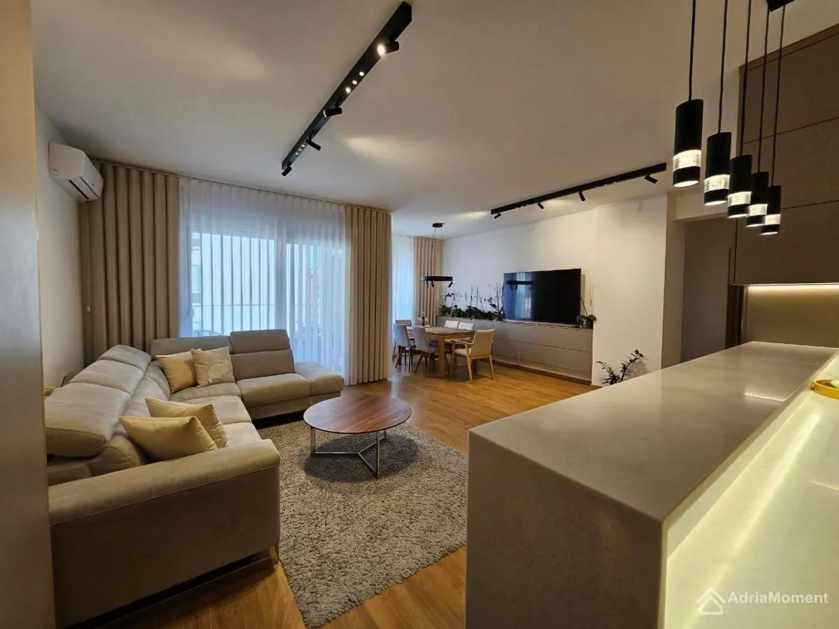 Prodaja, trosoban stan, 103m², Rozino, Budva