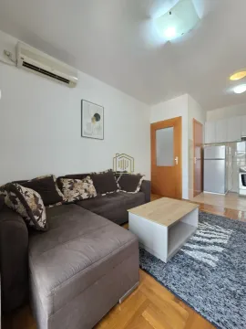 Rent, one bedroom apartment, 40m², Stari Aerodrom, Podgorica - image 7