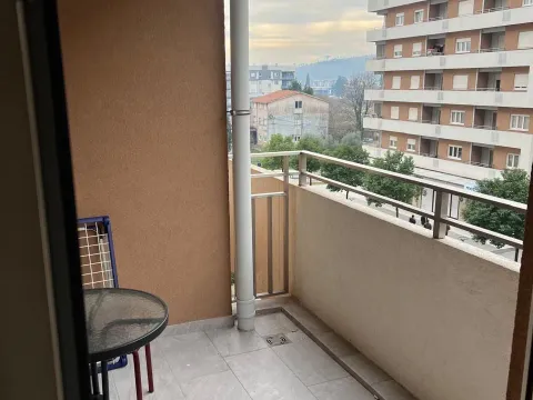 Izdavanje, jednosoban stan, 49m², Central Point, Podgorica - image 10