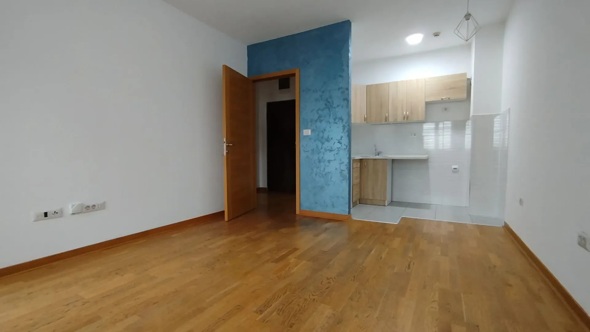 Izdavanje, stan, 42m², City Kvart, Podgorica