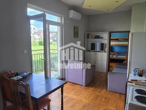 Sale, two bedroom apartment, 42m², Višnjička Banja, Palilula Sve Podlokacije - image 1