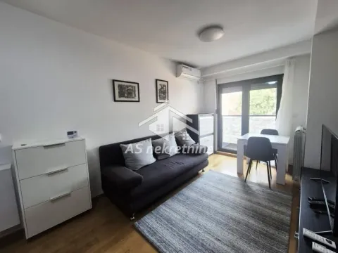 Izdavanje, dvosoban stan, 36m², Zeleni Venac, Beograd - image 2