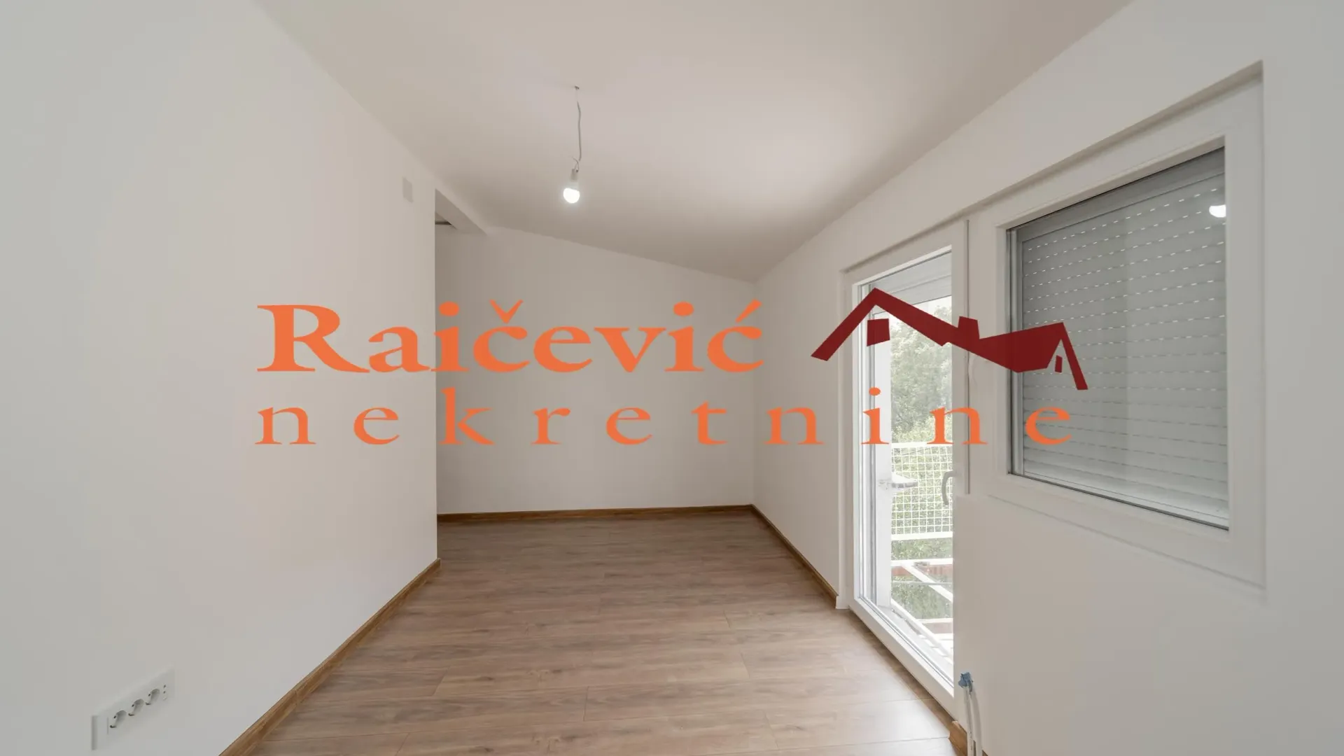 Prodaja, trosoban stan, 83m², Profesorska Kolonija, Palilula Sve Podlokacije