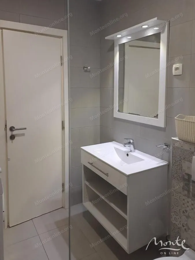 Prodaja, jednosoban stan, 44m², Budva, Crna Gora