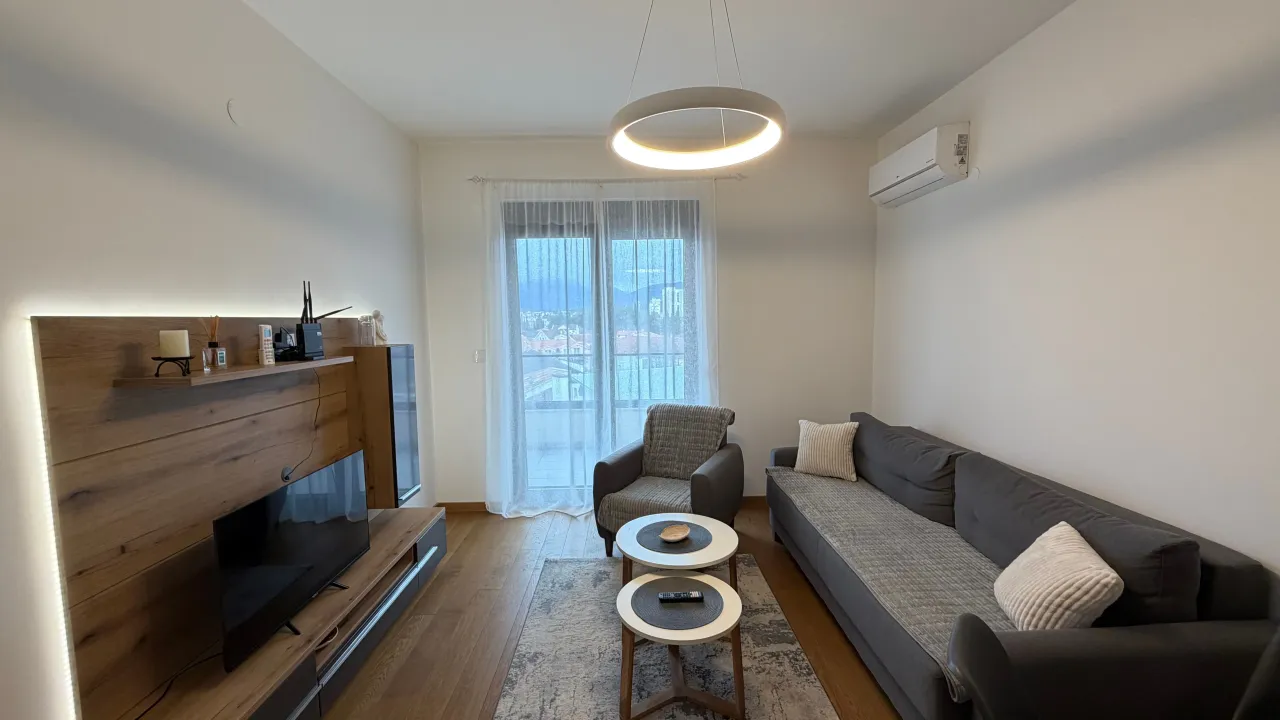 Rent, one bedroom apartment, 56m², Centar, Podgorica