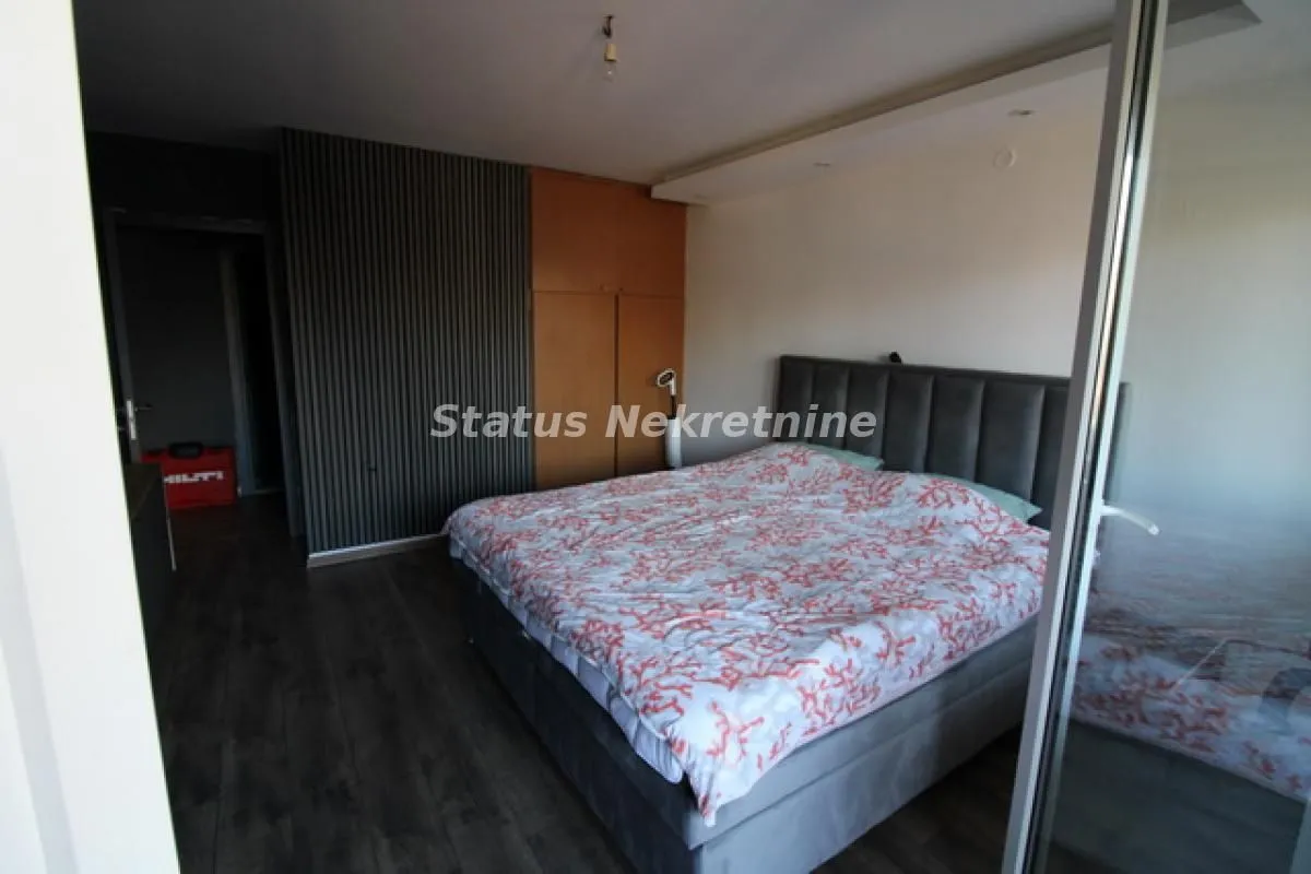 Prodaja, dvosoban stan, 63m², Bulevar Oslobodjenja, Novi Sad Sve Podlokacije