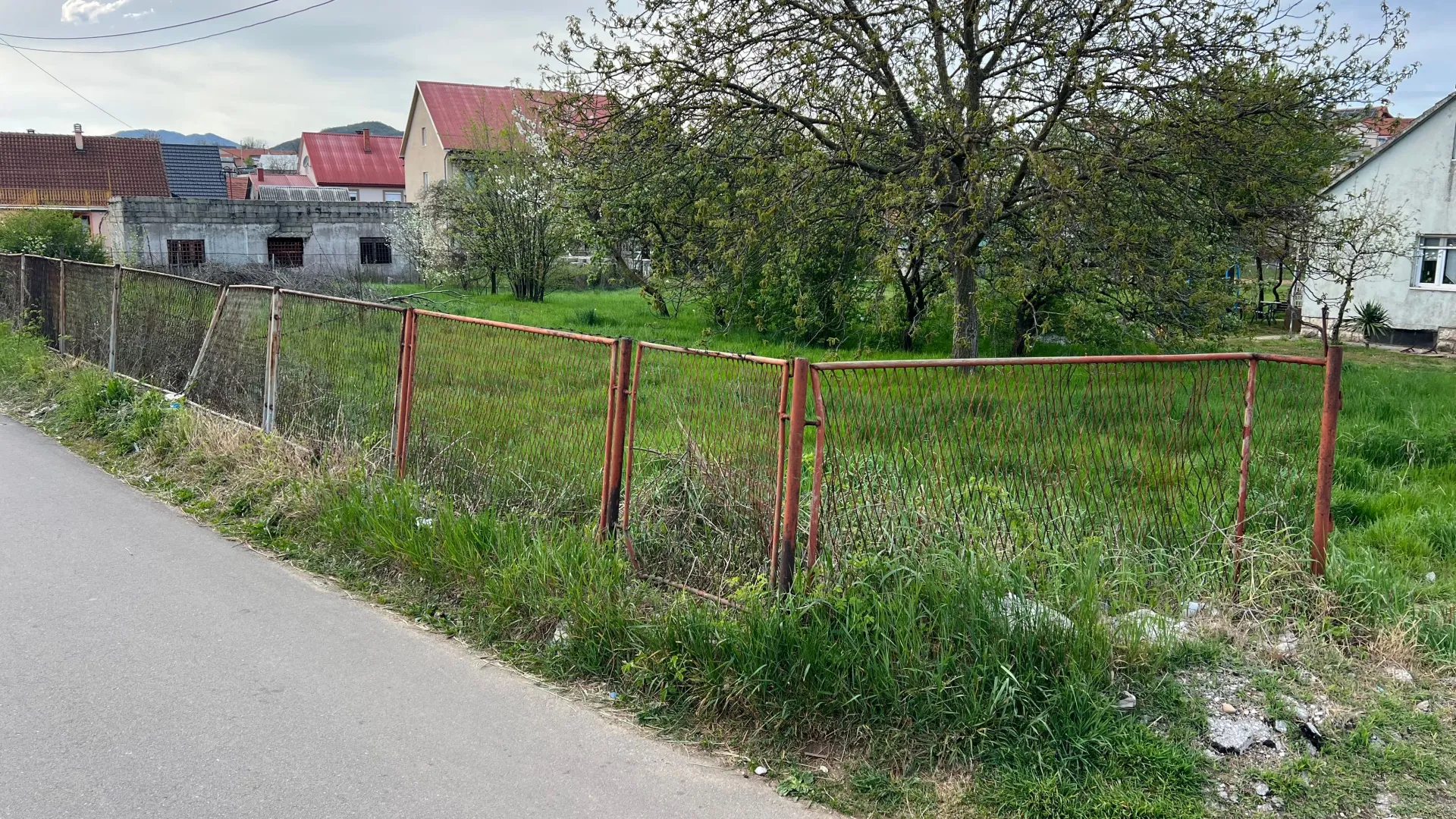 Prodaja, plac, 550m², Centar, Nikšić