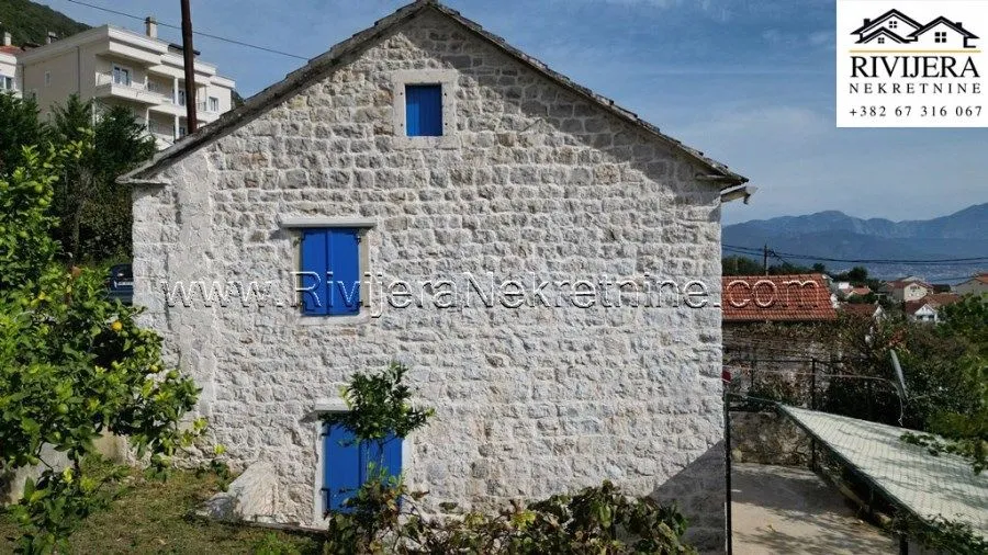 Prodaja, kuća, 106m², Đenovići, Herceg Novi