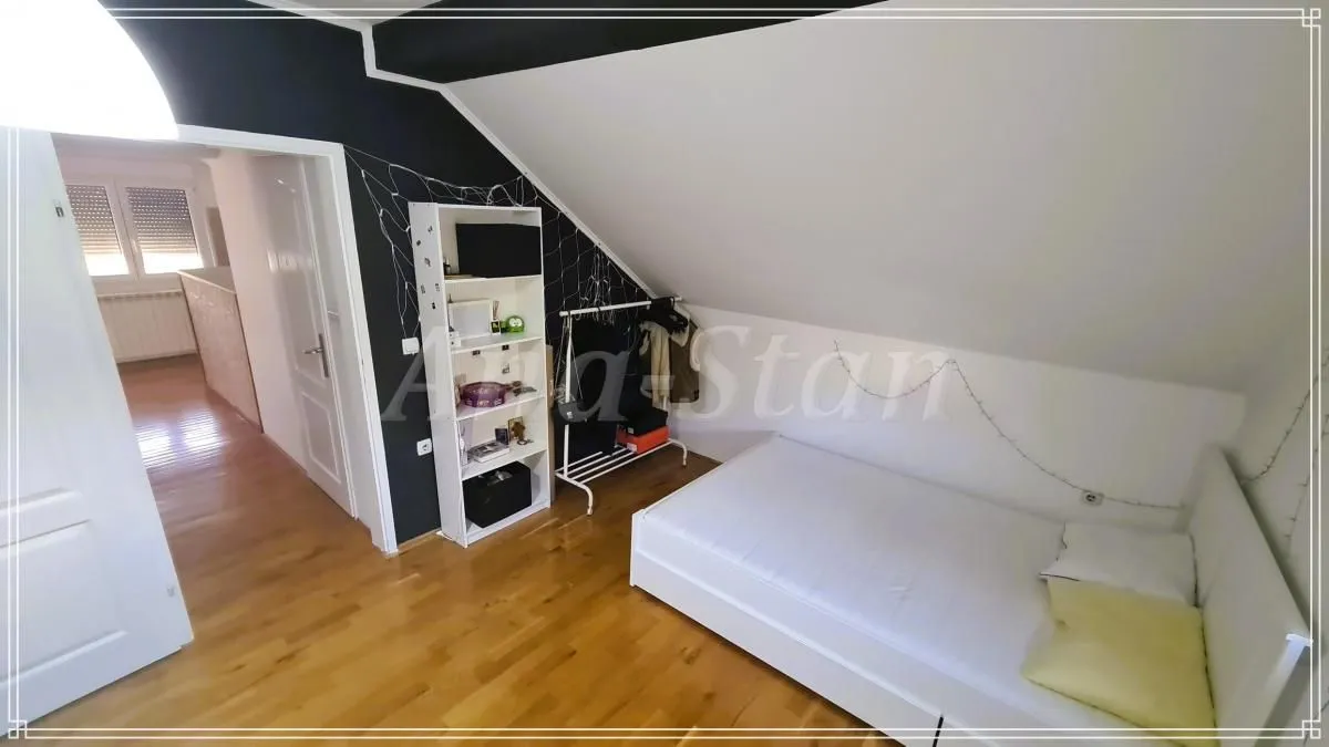 Sale, house, 181m², Kaludjerica, Grocka