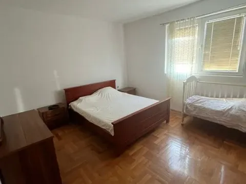 Rent, house, 300m², Donja Gorica, Podgorica - image 15