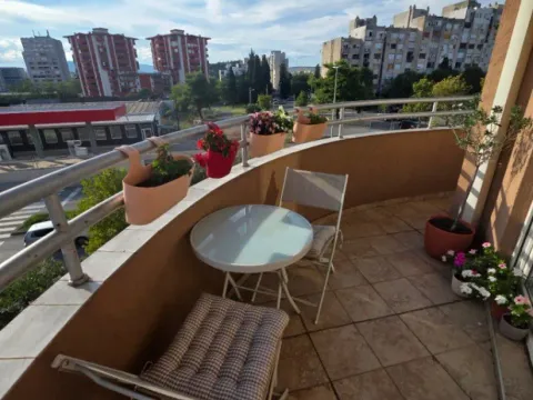 Sale, two bedroom apartment, 73m², Tuški Put, Podgorica - image 10