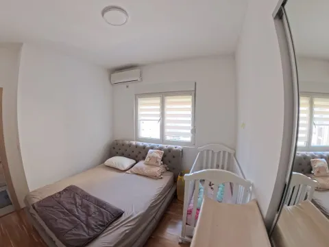 Rent, two bedroom apartment, 72m², Blok 9, Podgorica - image 10