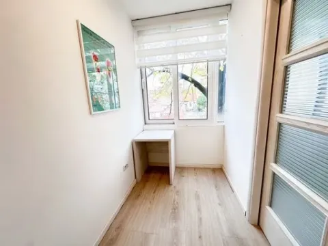 Izdavanje, poslovni prostor, 75m², Centar, Podgorica - image 12