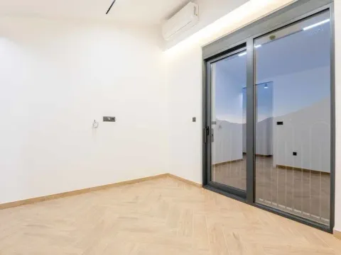 Sale, house, 240m², Kamenovo, Budva - image 28