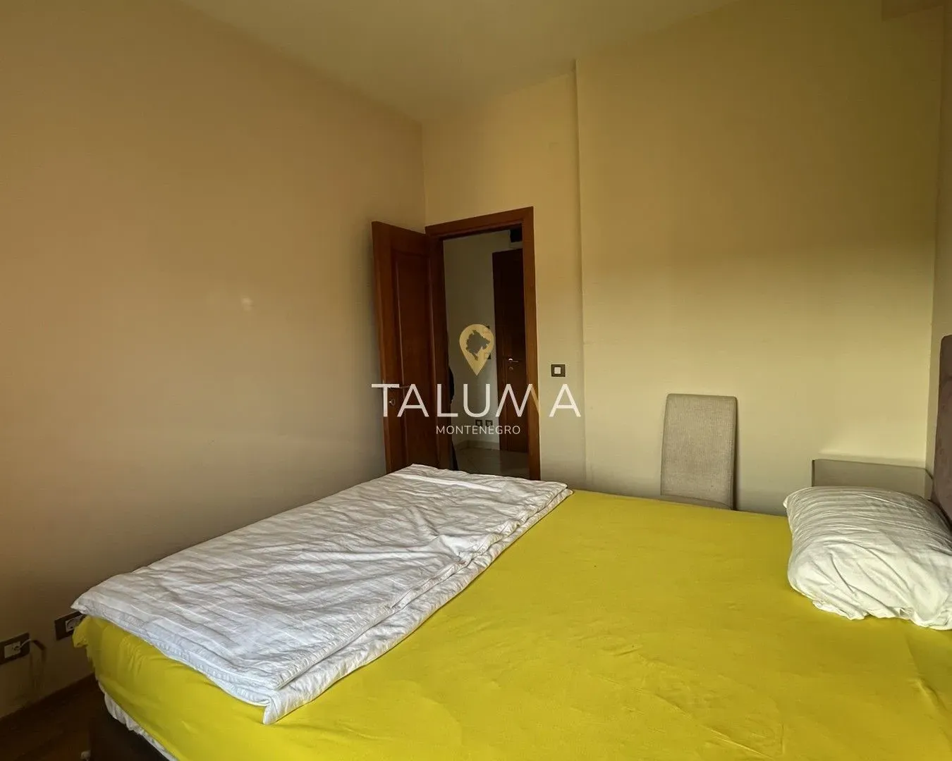Izdavanje, jednosoban stan, 40m², Preko Morače, Podgorica