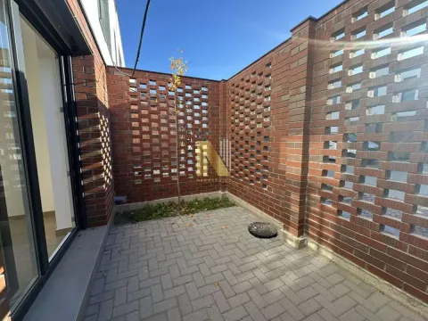 Sale, four bedroom apartment, 205m², Alibegovac, Petrovaradin - image 13