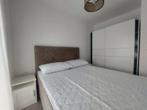 Izdavanje, dvosoban stan, 70m², Gradiošnica, Tivat - image 11