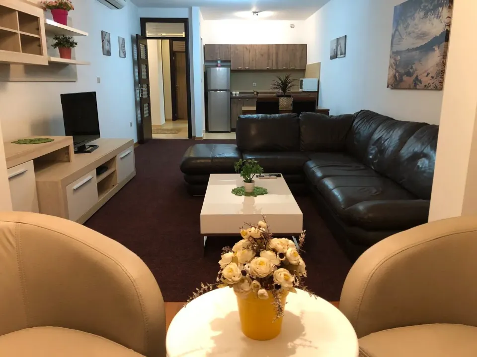 Prodaja, dvosoban stan, 83m², Bečići, Budva