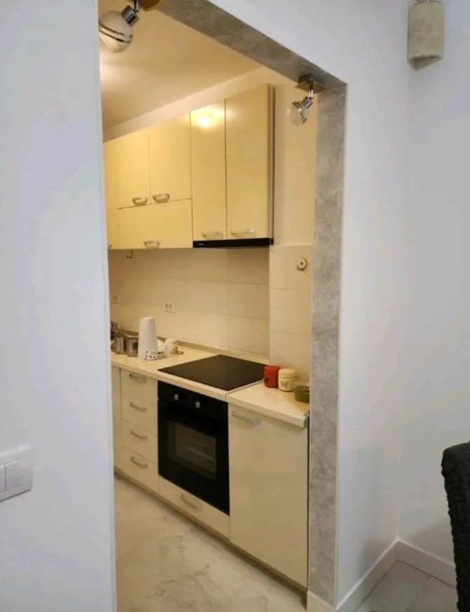 Izdavanje, stan, 40m², Budva, Crna Gora