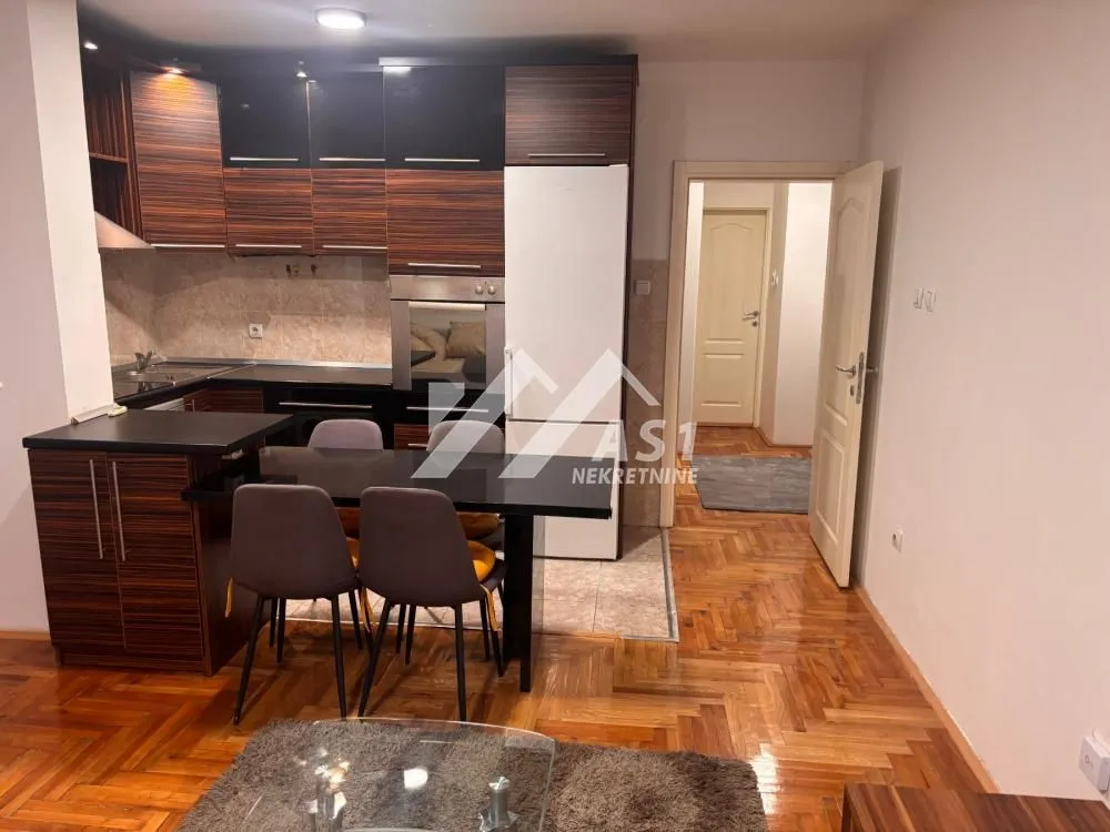 Izdavanje, dvosoban stan, 55m², Podbara, Novi Sad Sve Podlokacije