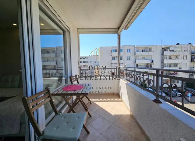 Rent, two bedroom apartment, 60m², Centar, Bar