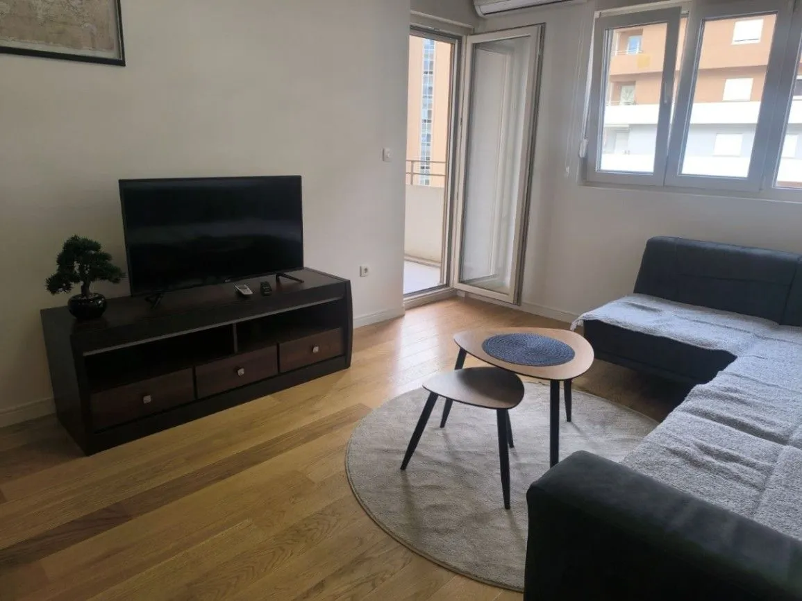 Rent, two bedroom apartment, 79m², Central Point, Podgorica