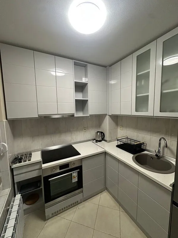 Izdavanje, dvosoban stan, 63m², Stari Grad, Beograd
