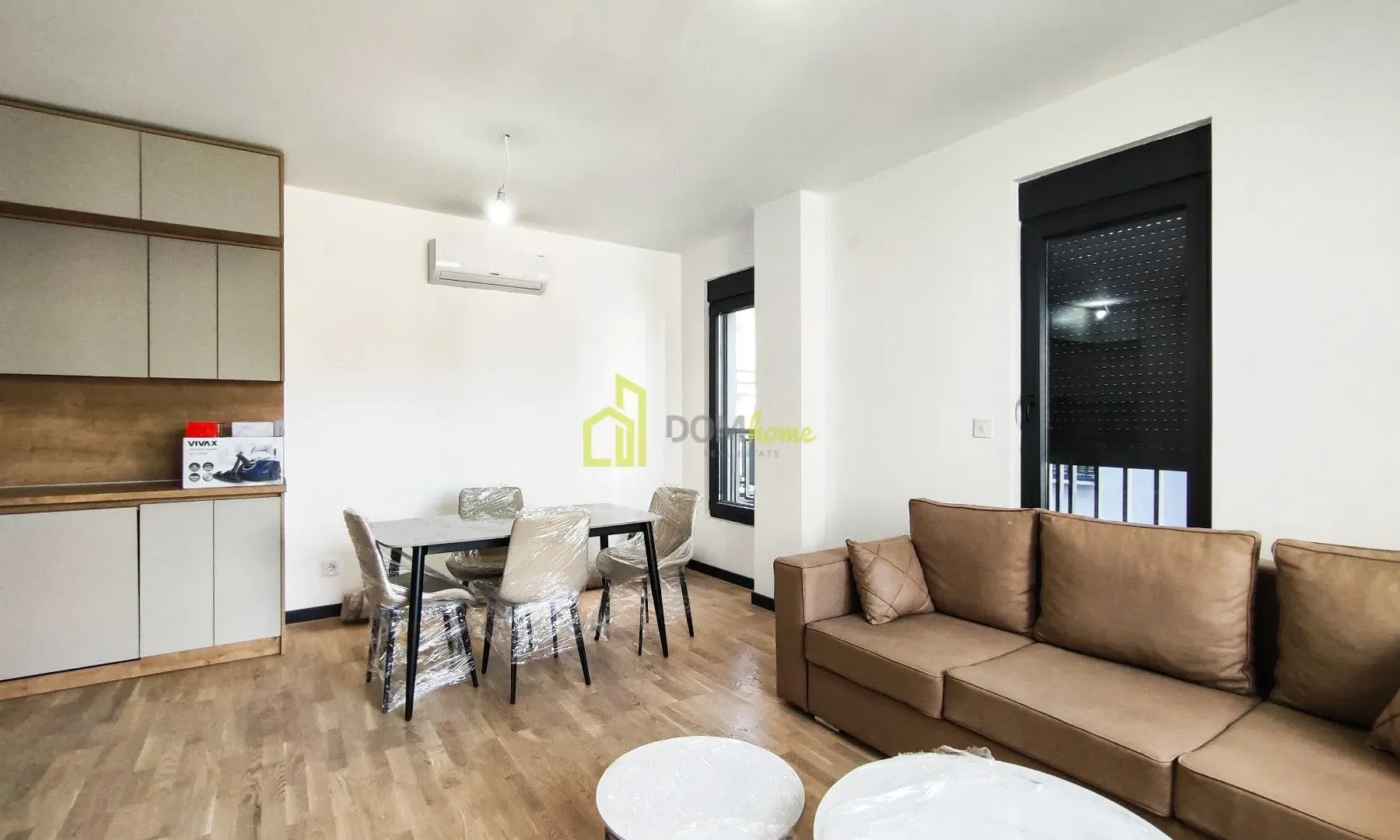 Izdavanje, dvosoban stan, 71m², Gorica C, Podgorica