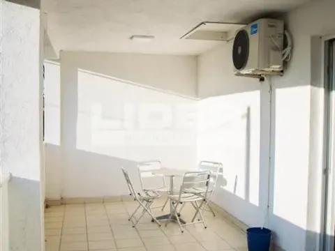 Prodaja, kuća, 198m², Ledine, Beograd - image 16