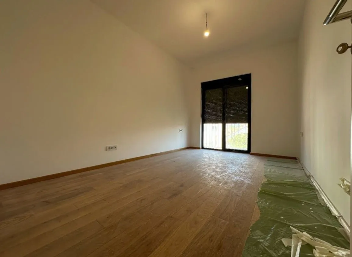 Prodaja, četvorosoban stan, 176m², Zabjelo, Podgorica