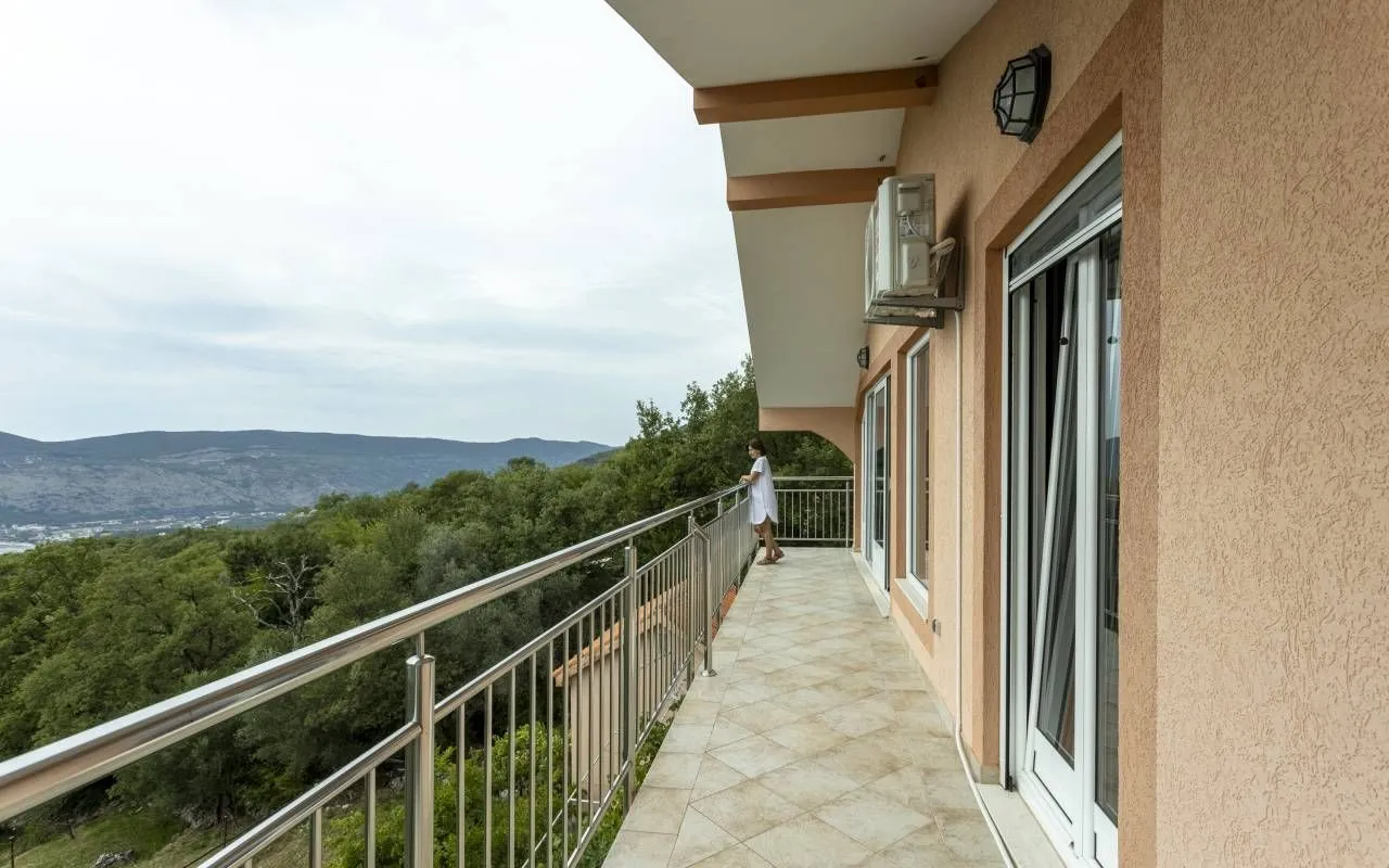 Prodaja, kuća, 360m², Podi, Herceg Novi