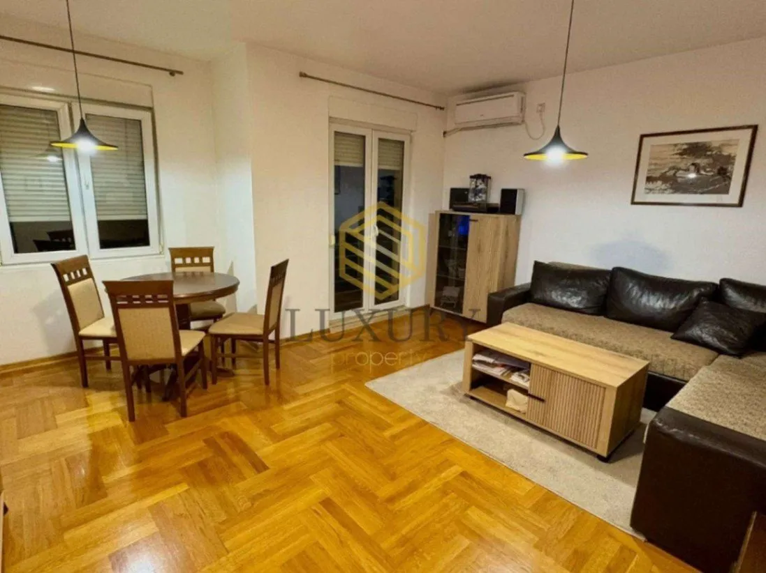 Prodaja, jednosoban stan, 41m², Centar, Podgorica