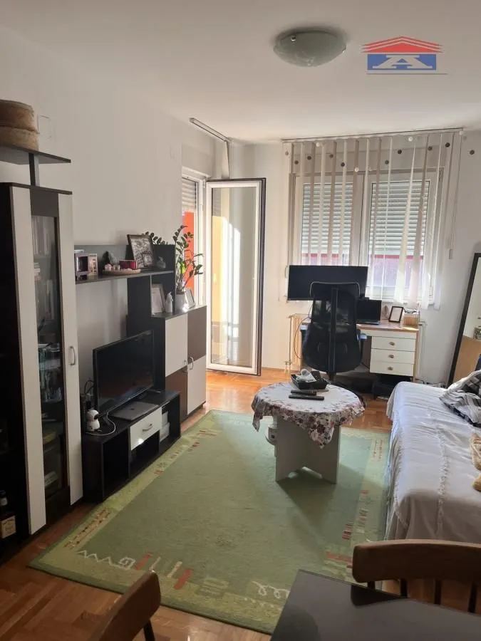 Rent, one bedroom apartment, 40m², Grbavica, Novi Sad Sve Podlokacije