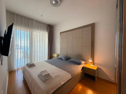 Rent, two bedroom apartment, 70m², Centar, Budva - image 17