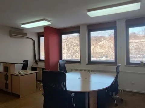 Rent, office space, 43m², Voždovac Sve Podlokacije, Beograd - image 2