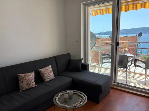 Rent, two bedroom apartment, 49m², Donja Lastva, Tivat - image 3