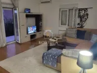 Rent, two bedroom apartment, 80m², Tivat, Crna Gora - image 3