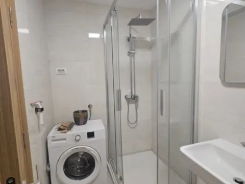 Izdavanje, jednosoban stan, 45m², New City, Podgorica - image 3