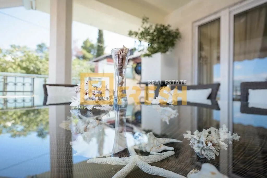 Prodaja, kuća, 300m², Tivat, Crna Gora