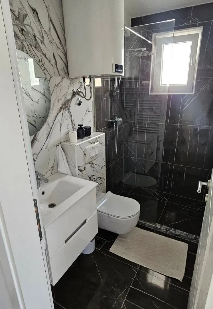 Izdavanje, kuća, 130m², Šušanj, Bar