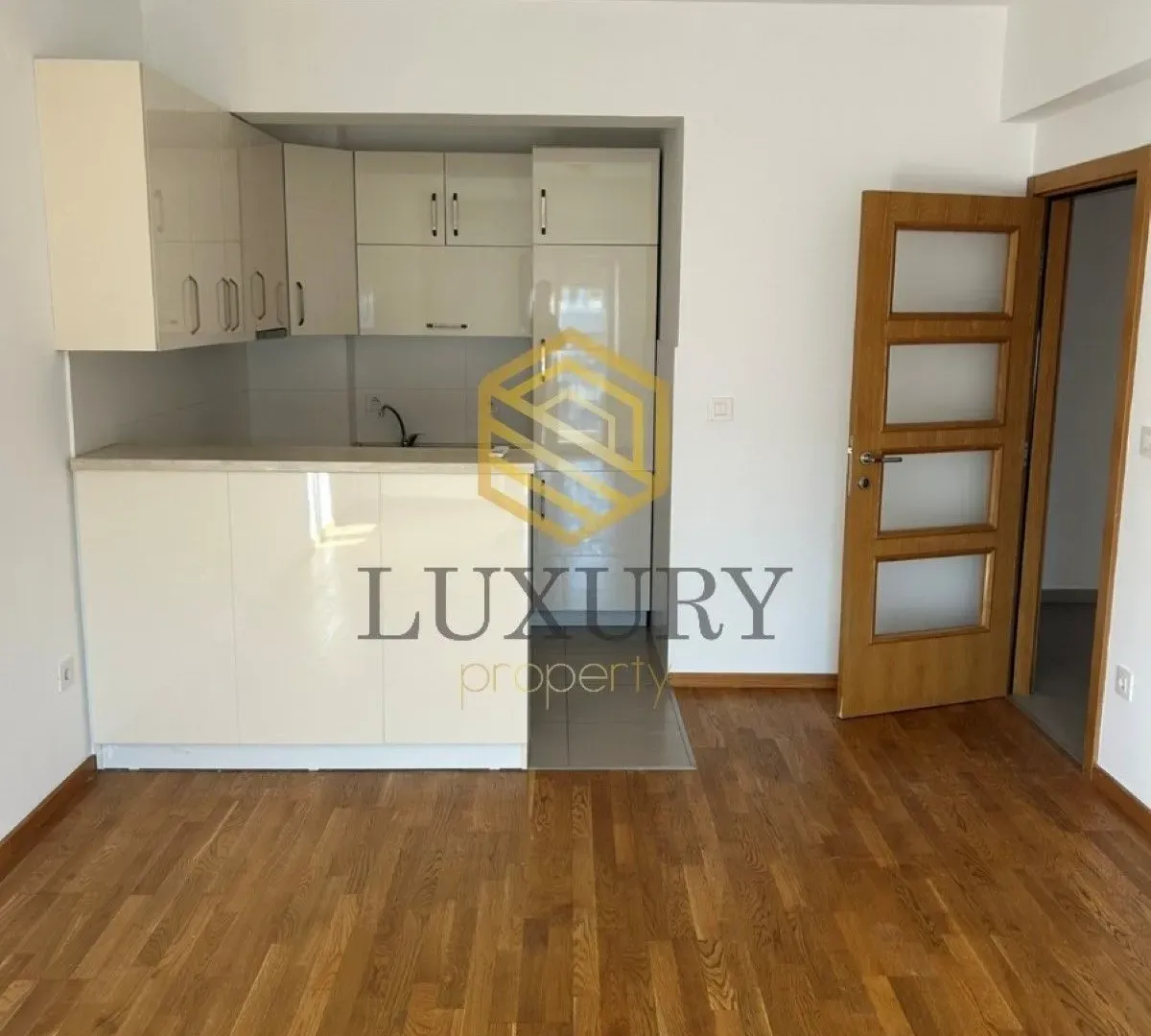 Rent, office space, 65m², Stari Aerodrom, Podgorica