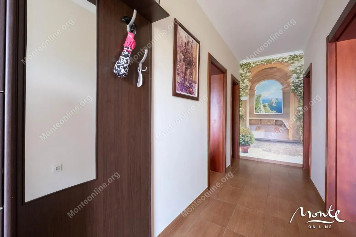 Prodaja, kuća, 147m², Krašići, Tivat